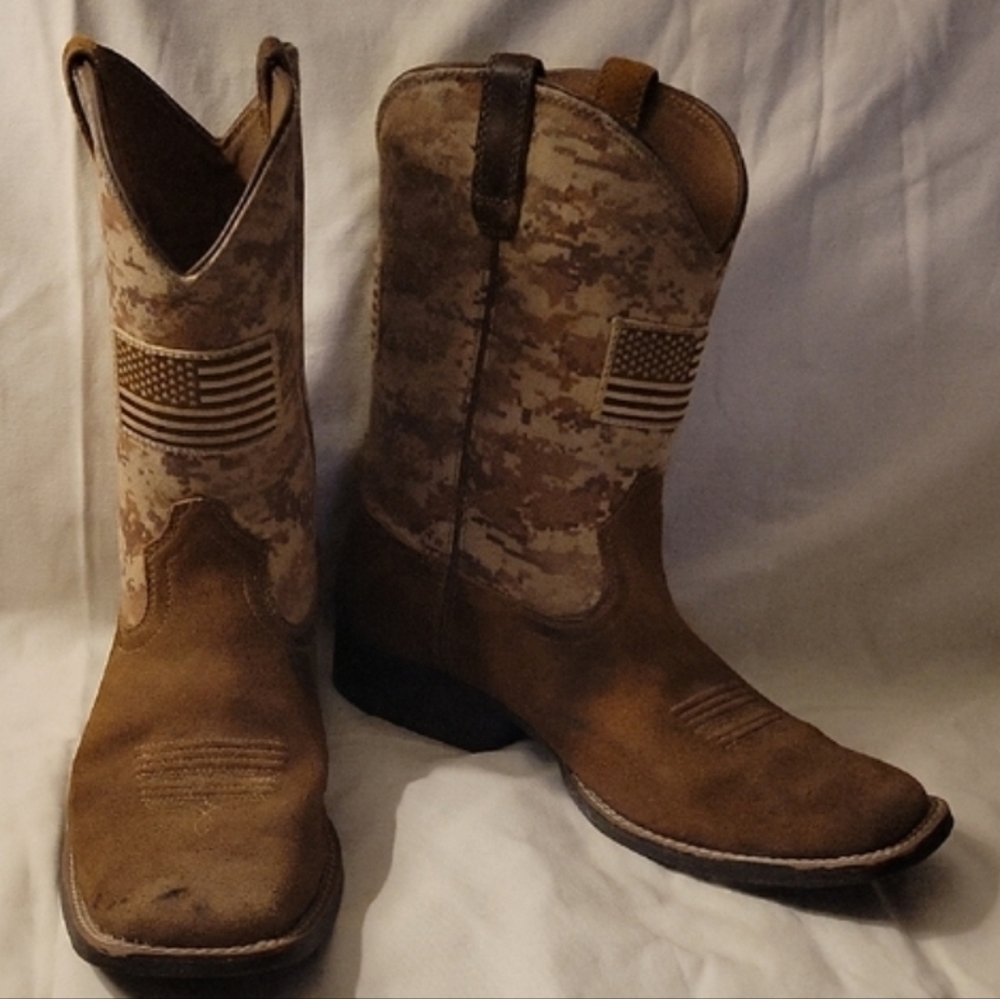Mens Ariat Mocha Camuflage American Flag Boot Size 6.